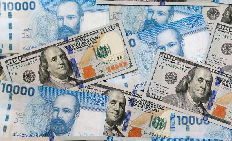 Ministro das Finanças do Chile pede retorno à &quot;normalidade&quot; em meio a colapso do peso