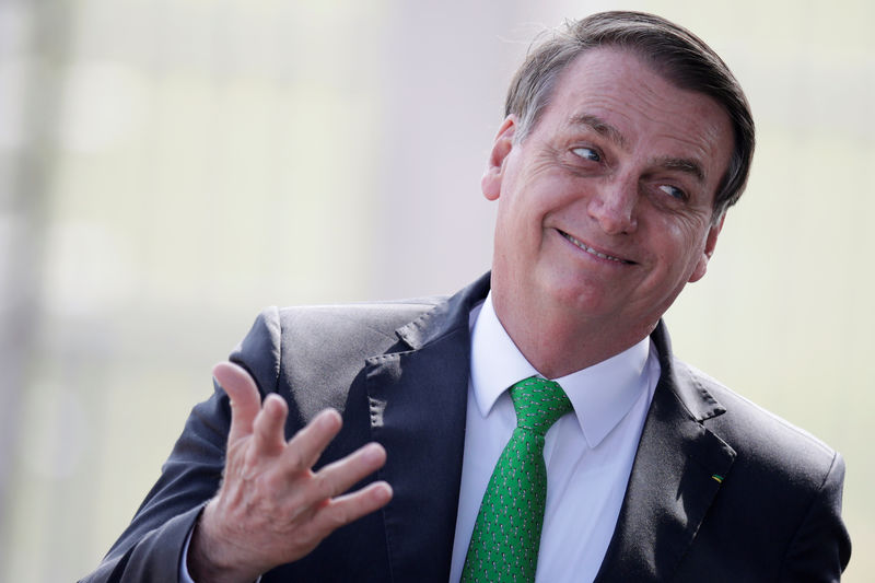 Bolsonaro anuncia que sai do PSL e espera criar novo partido até março