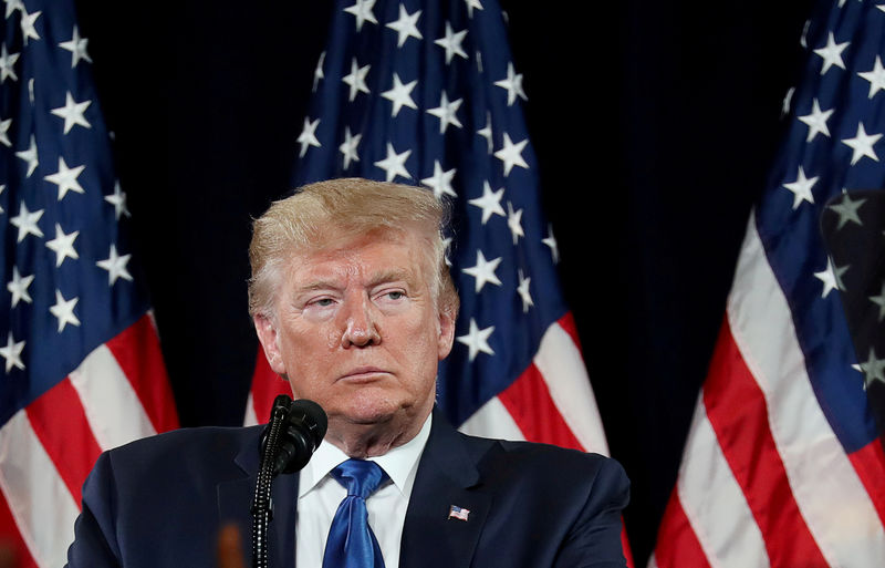 © Reuters. FILE PHOTO: U.S. President Trump speaks at a campaign event in Atlanta, Georgia