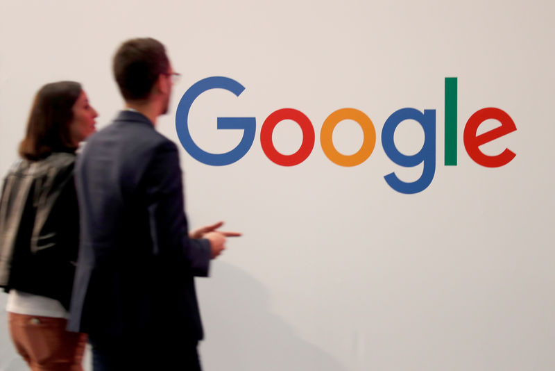 © Reuters. Logo of Google is seen at VivaTech fair in Paris