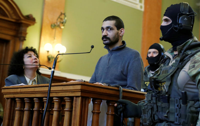 المجر تبدأ محاكمة سوري متهم بقيادة كتيبة إعدام تابعة للدولة الإسلامية