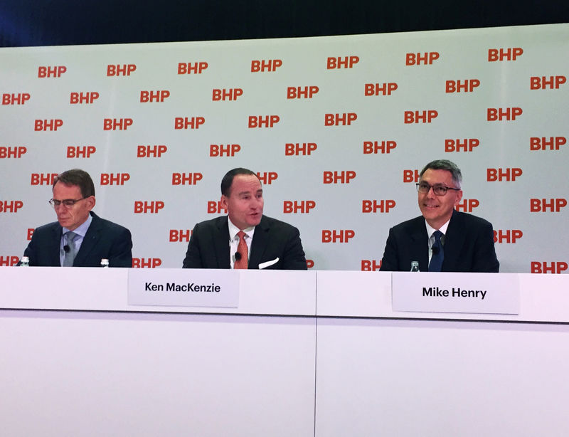 © Reuters. BHP's top leadership announce the appointment of Mike Henry as its new Chief Executive from January 1, 2020, at a news conference at BHP's Melbourne headquarters