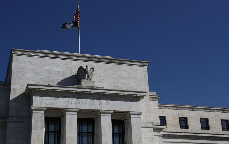 © Reuters. Federal Reserve Board building on Constitution Avenue is pictured in Washington