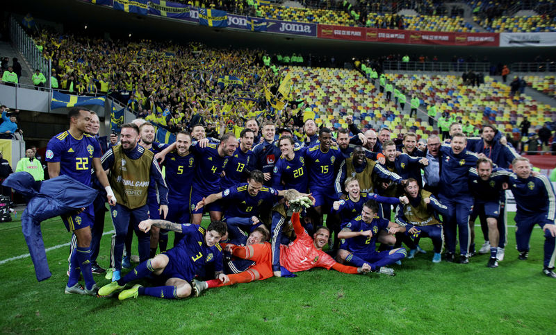 السويد تتأهل لبطولة أوروبا 2020 بالفوز 2-صفر على رومانيا