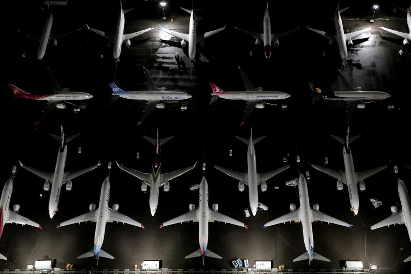 © Reuters. FILE PHOTO: Aerial photos show Boeing 737 Max airplanes on the tarmac in Seattle