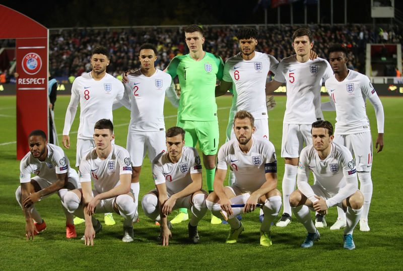 إنجلترا تضمن مكانها بين المصنفين في بطولة أوروبا بفوز في كوسوفو