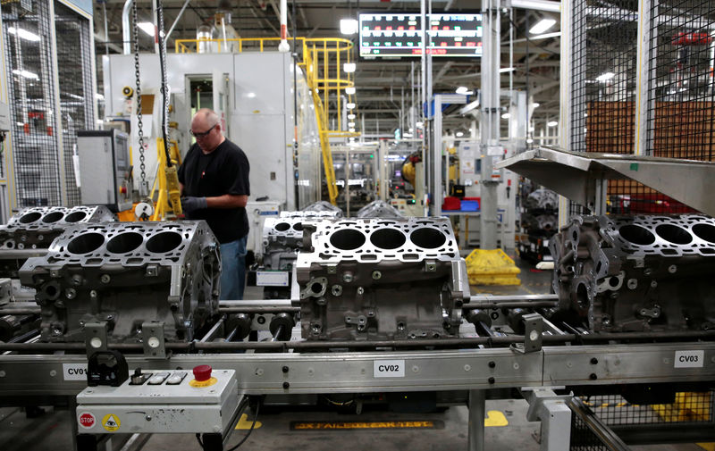 © Reuters. Engine casting blocks, used in a variety of General Motors cars, trucks and crossovers, move down the assembly line at the GM Romulus Powertrain plant in Romulus,