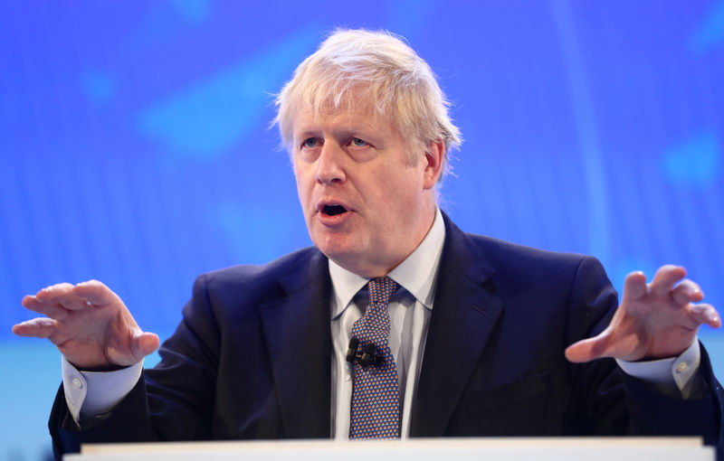 Johnson congela los recortes al impuesto de sociedades en plena campaña electoral
