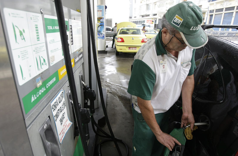 Petrobras sobe gasolina após 50 dias ao maior valor desde maio; reajusta diesel