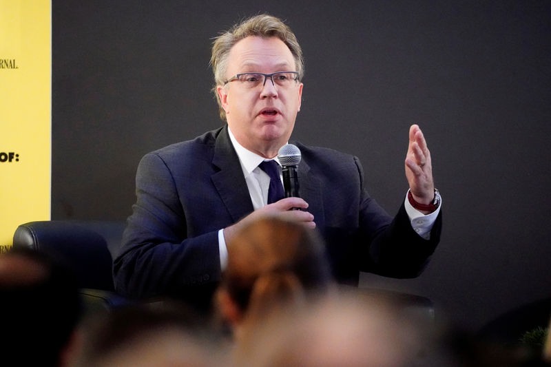 © Reuters. FILE PHOTO: John Williams, CEO of the Federal Reserve Bank of New York, speaks at an event in New York