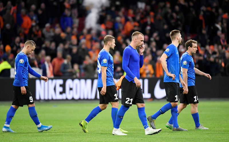 Wijnaldum hat-trick drives Netherlands to easy win over Estonia