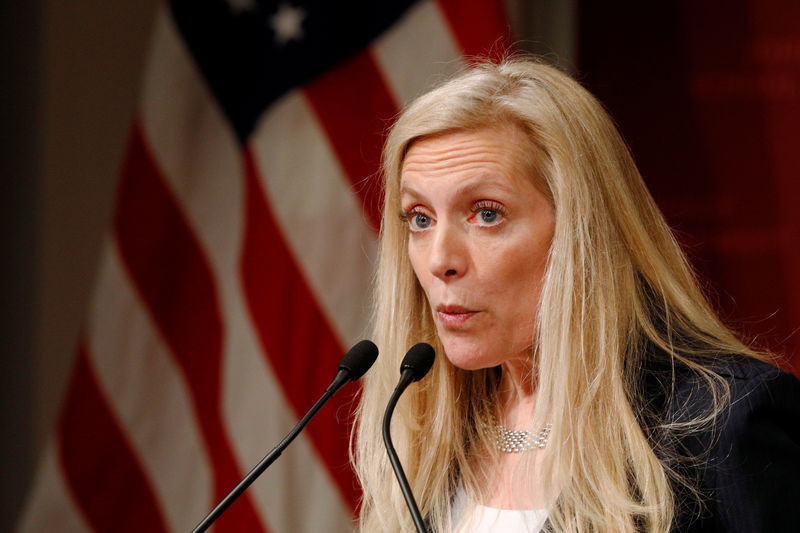 © Reuters. Federal Reserve Board Governor Lael Brainard speaks at the John F. Kennedy School of Government at Harvard University in Cambridge