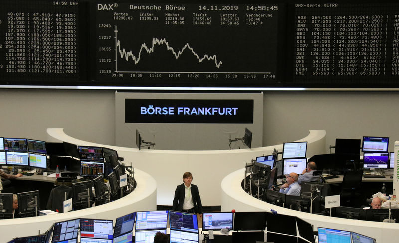 © Reuters. FILE PHOTO: The German share price index DAX graph is pictured at the stock exchange in Frankfurt