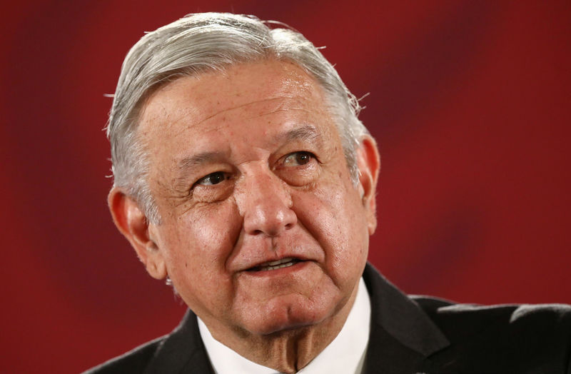 © Reuters. Mexico's President Andres Manuel Lopez Obrador holds a news conference at the National Palace