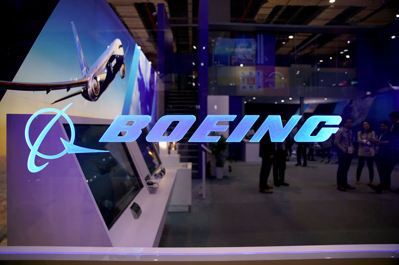 © Reuters. FILE PHOTO: A Boeing sign is seen at the second China International Import Expo (CIIE) in Shanghai