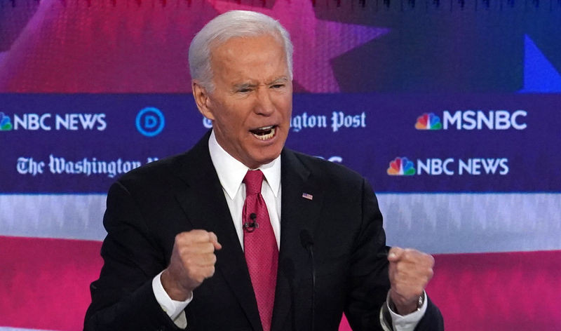 © Reuters. Former Vice President Joe Biden speaks during the U.S. Democratic presidential candidates debate at the Tyler Perry Studios in Atlanta