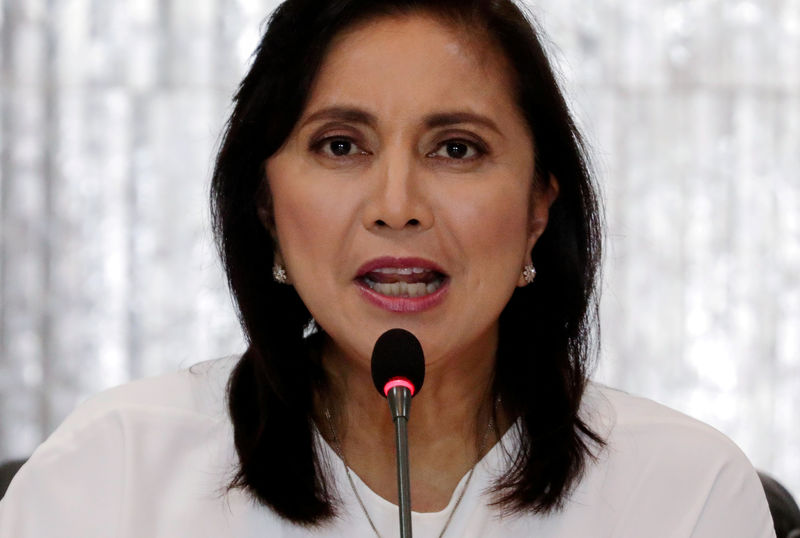 © Reuters. FILE PHOTO: Philippines Vice President Maria Leonor Robredo speaks during her first meeting with a drug war task force