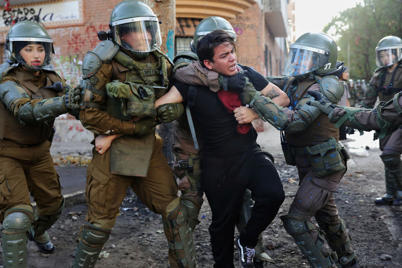 Human Rights Watch vê &quot;gravíssimas&quot; violações dos direitos humanos no Chile, diz imprensa local