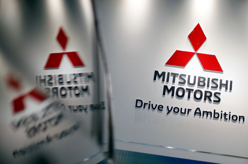 © Reuters. The logo of Mitsubishi Motors Corp is displayed at the company's showroom in Tokyo