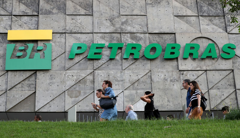 © Reuters. Prédio da Petrobras, no centro do Rio de Janeiro