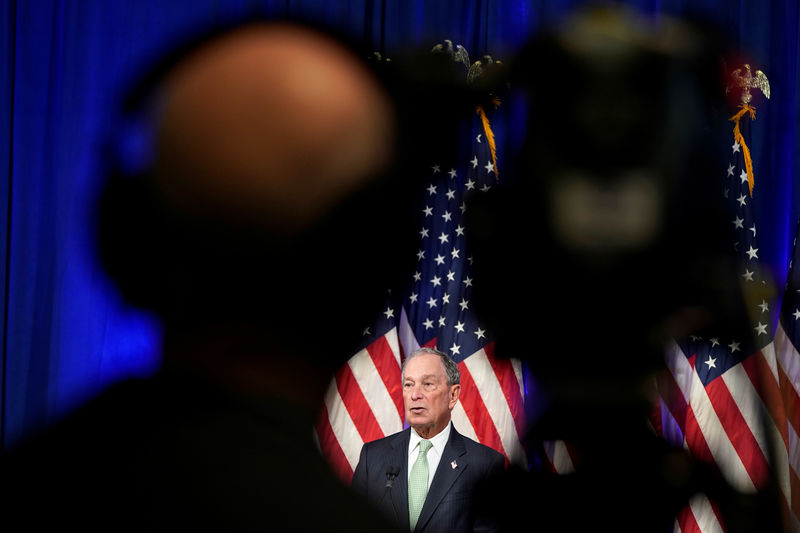 © Reuters. Democratic U.S. presidential candidate Michael Bloomberg addresses a news conference after launching his presidential bid in Norfolk, Virginia