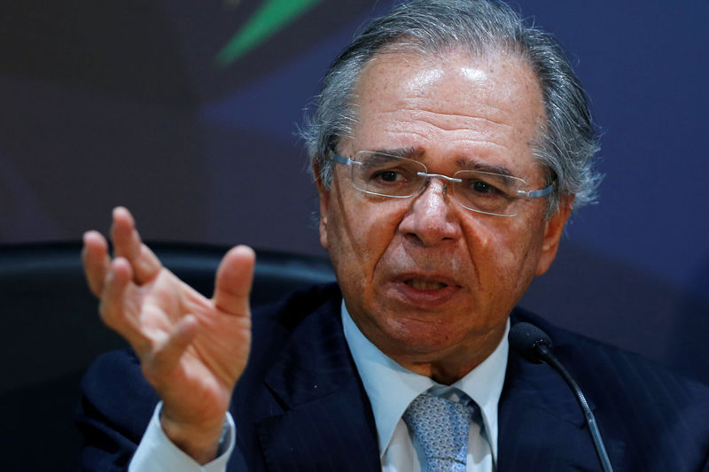 Câmbio de equilíbrio é mais alto com fiscal forte, diz Guedes