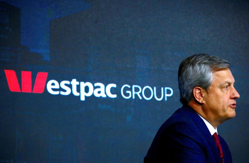 © Reuters. FILE PHOTO: Australia's Westpac Banking Corp's CEO Brian Hartzer speaks during a media conference in Sydney