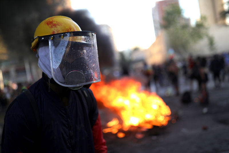 Violência no Chile ressurge e peso chileno tem nova baixa histórica