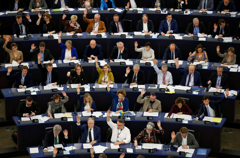 Parlamento Europeu declara &quot;emergência climática&quot; simbólica antes de cúpula