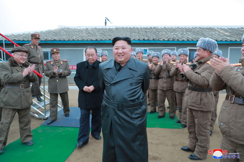 北朝鮮のロケット砲発射、専門家はパフォーマンス向上に注目