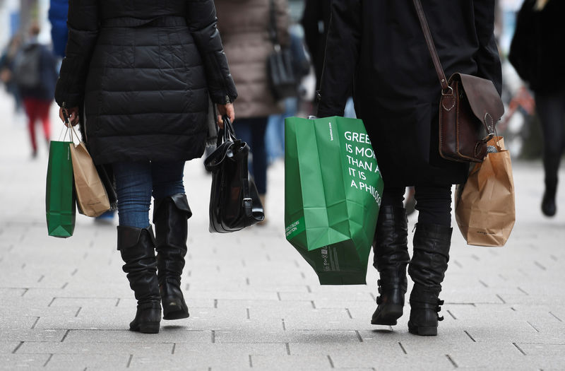 German retail sales drop in October