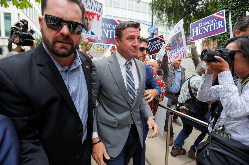 © Reuters. FILE PHOTO: U.S. congressman Duncan Hunter (R-CA) arrives for a motions hearing in his upcoming campaign financing trial at federal court in San Diego, California