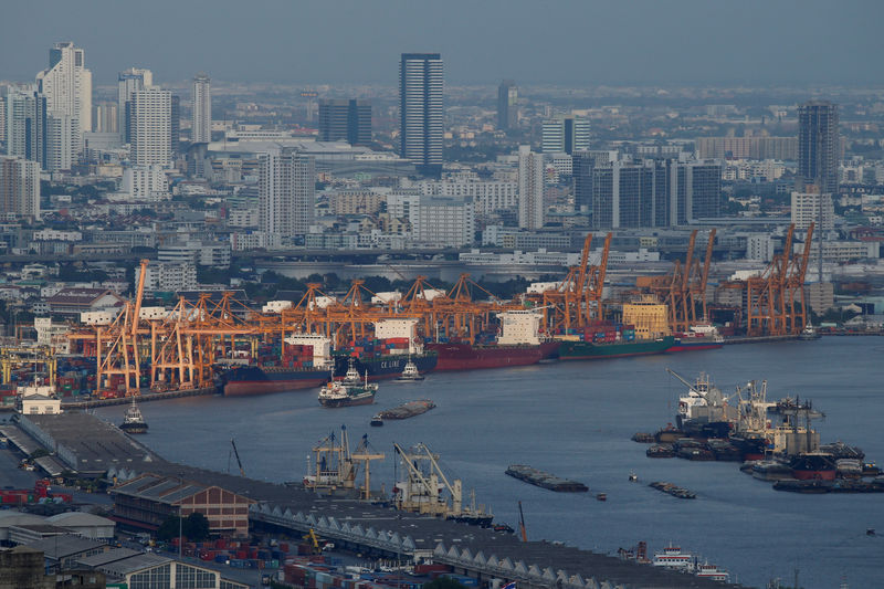 Thai shippers cut 2019 export outlook to a fall of 2.5%-3.0%