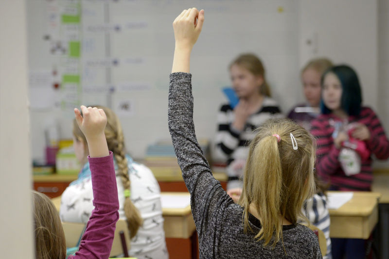 © Reuters. Pupils during class at the elementary school in Helsinki