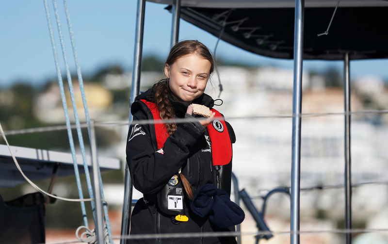 Ativista Greta Thunberg chega a Lisboa a caminho de cúpula do clima em Madri