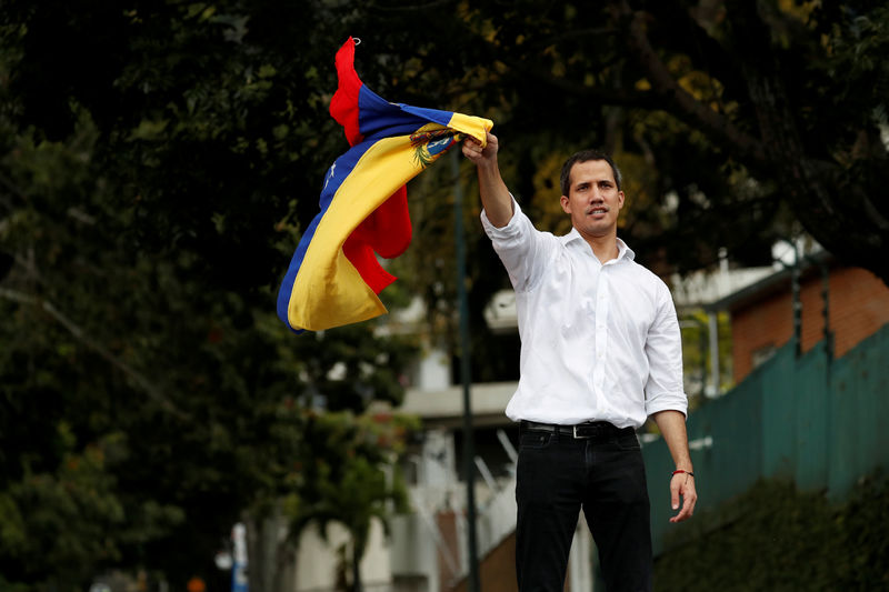 &quot;Momento perdido&quot;: escándalo de corrupción en la oposición venezolana socava a Guaidó