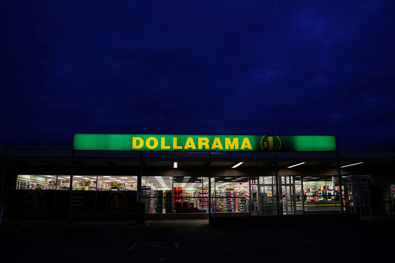 New store openings hit Dollarama's profit
