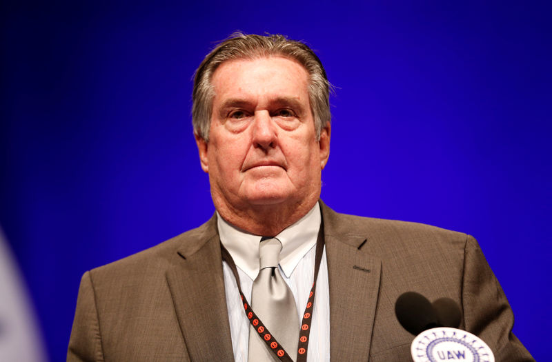 © Reuters. United Auto Workers (UAW) vice-president Joseph Ashton addresses the attendees at the UAW Constitutional Convention in Detroit