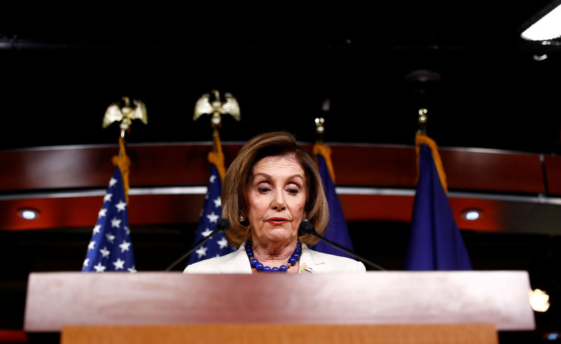 © Reuters. House Speaker Pelosi answers questions about Trump impeachment inquiry on Capitol Hill in Washington
