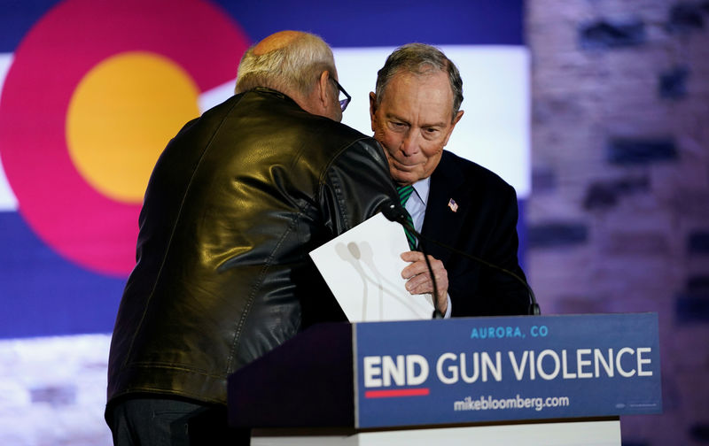 © Reuters. Democratic U.S. presidential candidate Michael Bloomberg speaks about his gun policy agenda during a visit to Aurora