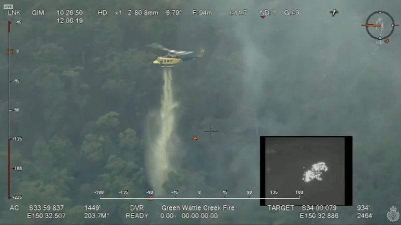 رجال الإطفاء في أستراليا يخشون من اقتراب حرائق الغابات من سيدني
