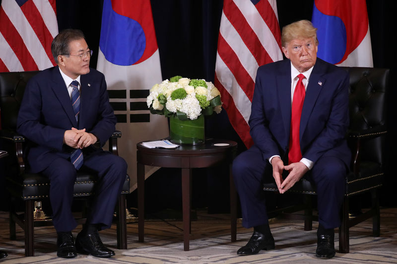 米韓首脳、北朝鮮との対話維持で協議　「厳しい」認識共有