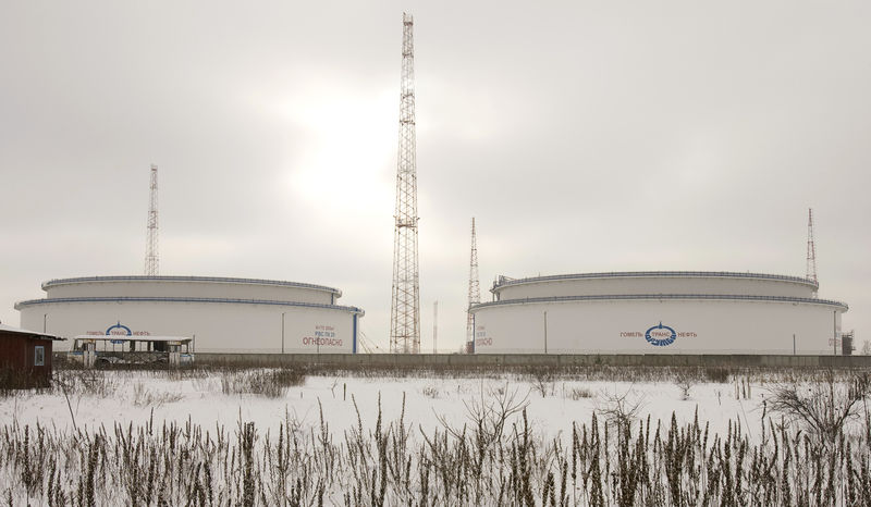 Минск хочет $70 млн компенсации за грязную нефть из РФ -- БелТА