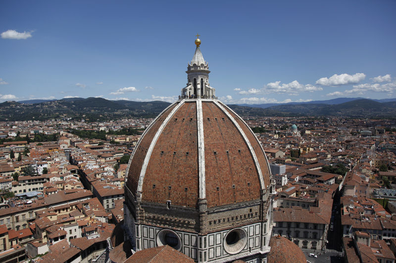 Seísmo afecta a Florencia, se suspende temporalmente servicio de trenes