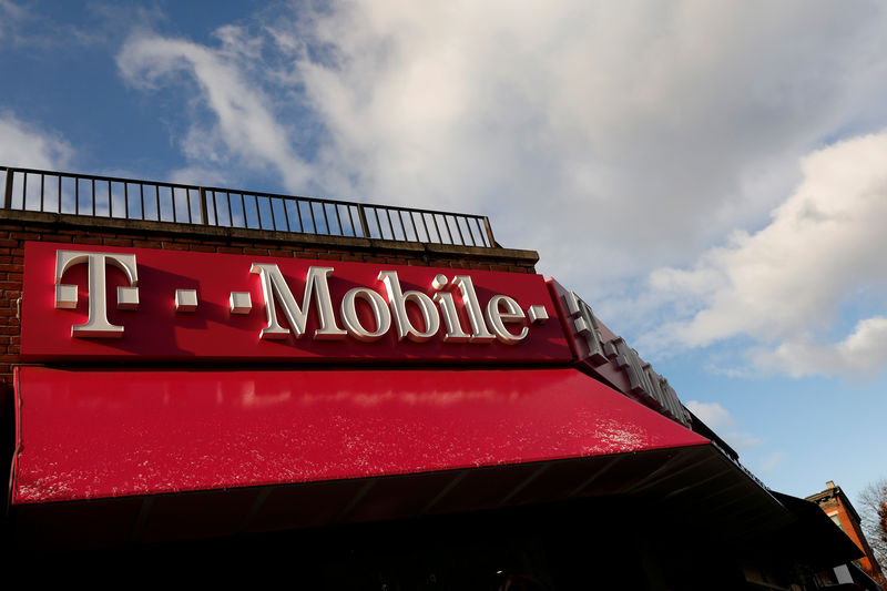 © Reuters. FILE PHOTO: A T-Mobile store is pictured in the Brooklyn borough of in New York