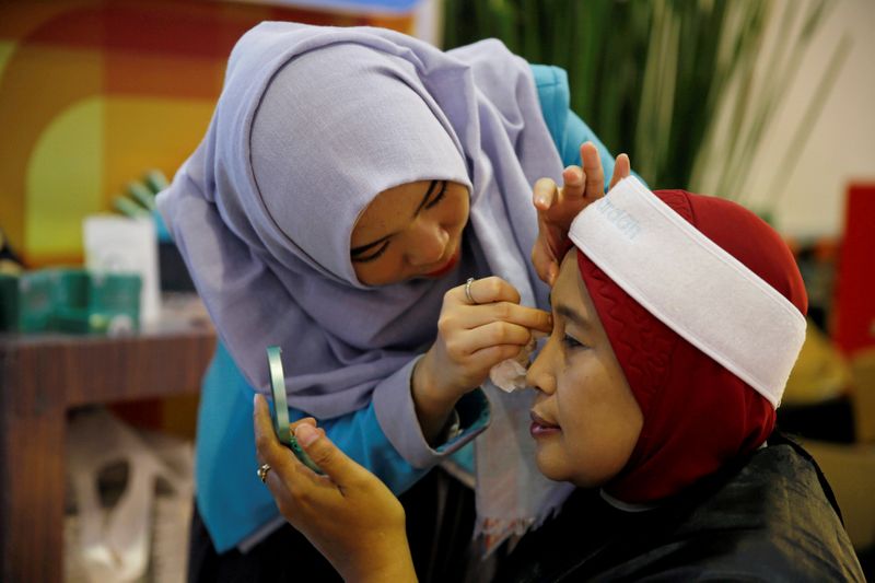 Indonesia October retail sales grow at fastest pace in five months