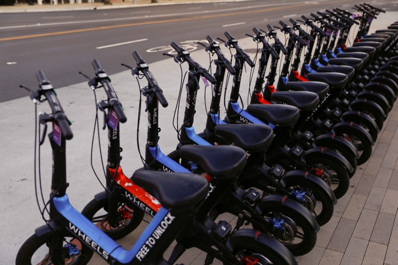 Bike-sharing company Wheels offers shareable helmet to cut injuries