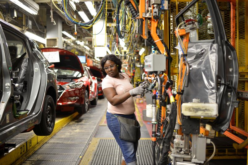© Reuters. 米労働生産性、第3四半期は0.2％低下　単位労働コスト2.5％上昇