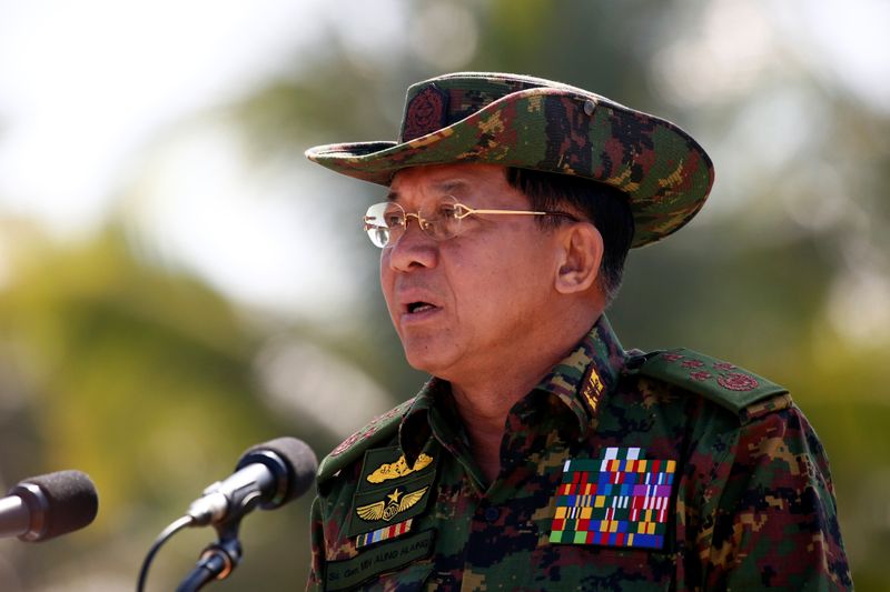© Reuters. أمريكا تدرج قائد جيش ميانمار على قائمة سوداء لمزاعم عن انتهاكات ضد الروهينجا