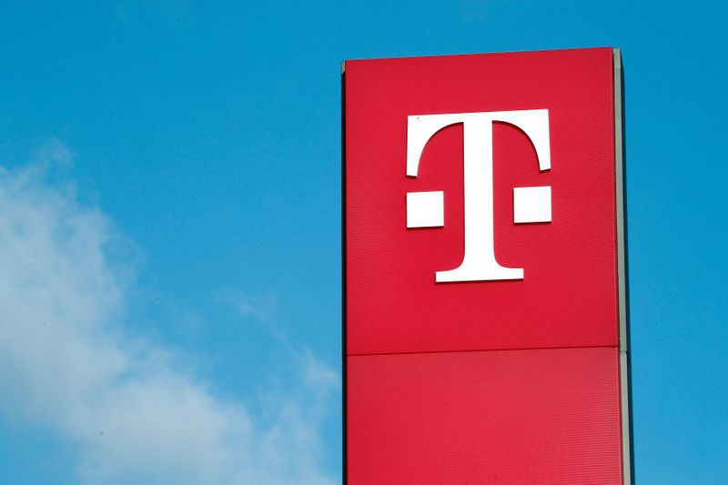Deutsche Telekom CEO denies T-Mobile/Sprint deal will reduce competition